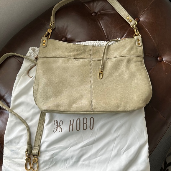 Pale Green Hobo Leather Handbag - Picture 1 of 4